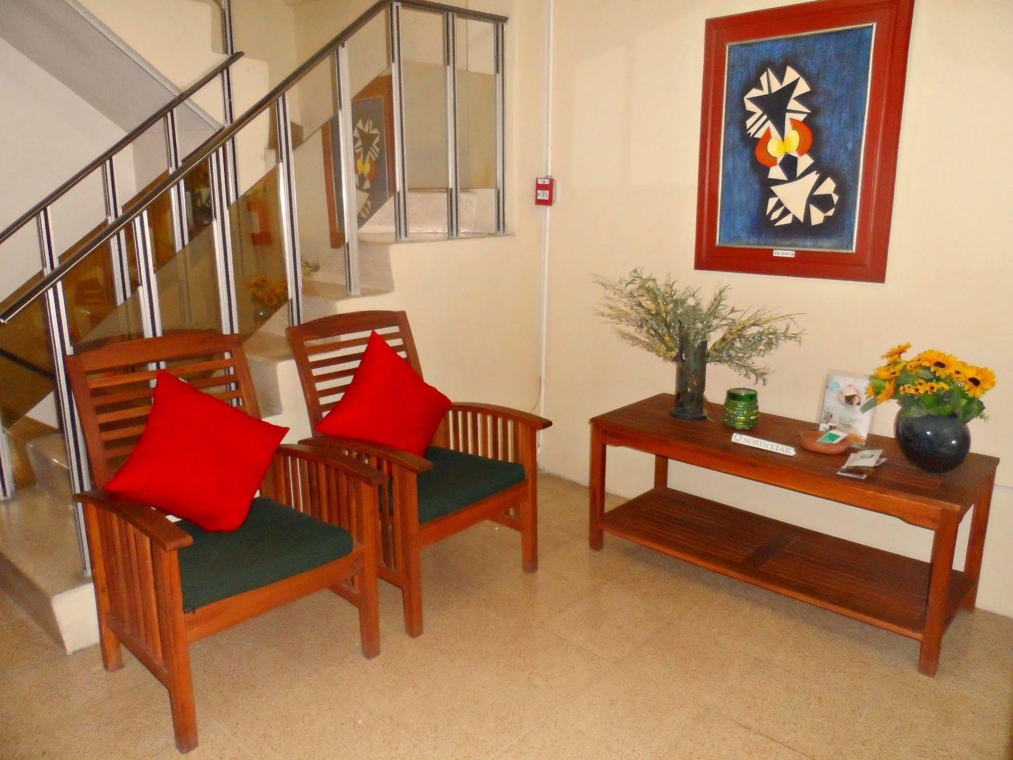 North Star Hostal Guayaquil Exterior photo