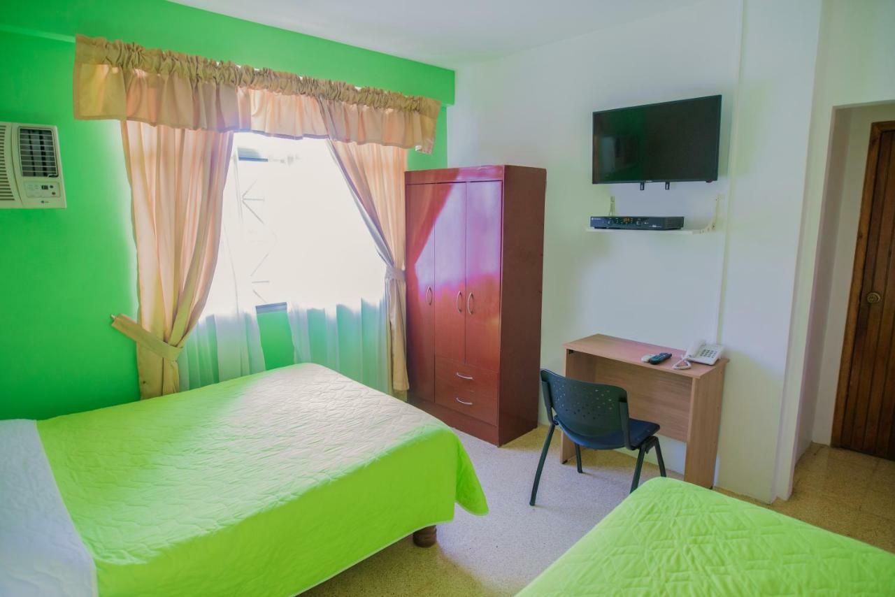 North Star Hostal Guayaquil Exterior photo